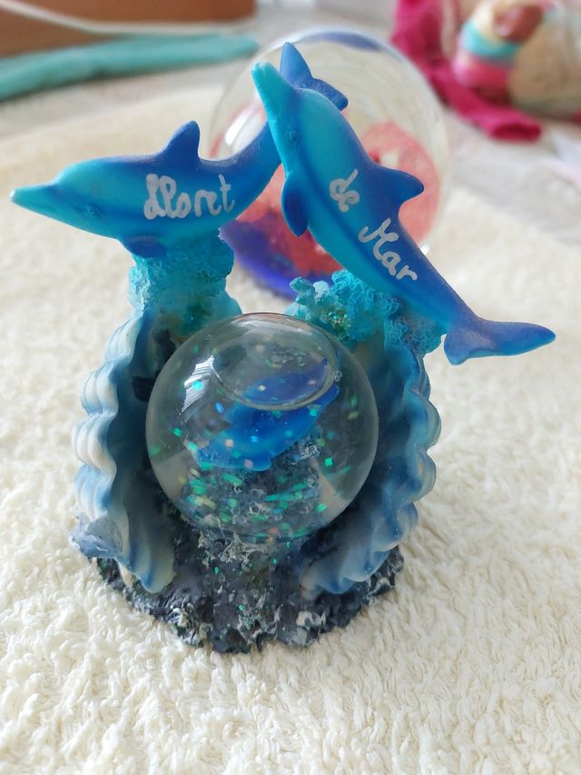 Bolas de figuras de cristal