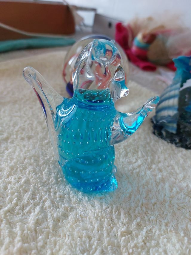 Bolas de figuras de cristal