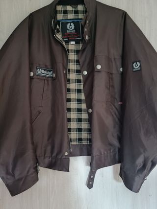 CAZADORA IMPERMEABLE