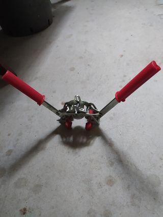 Tappatrice per tappo corona