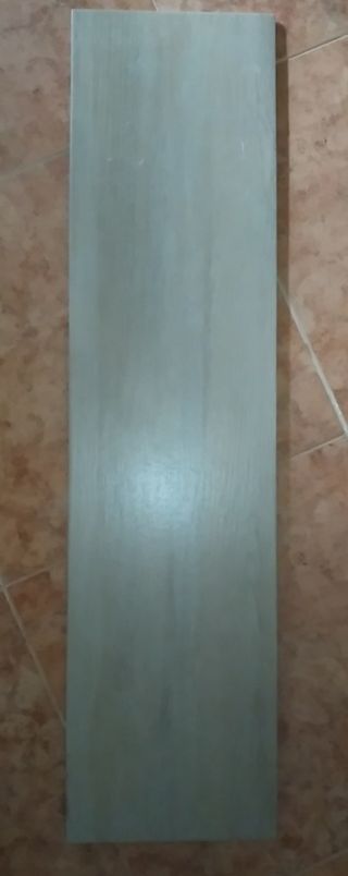 SUELO PORCELÁNICO ANTIDESLIZANTE. 3€ LA PIEZA.