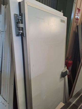 Puerta cámara frigorifica