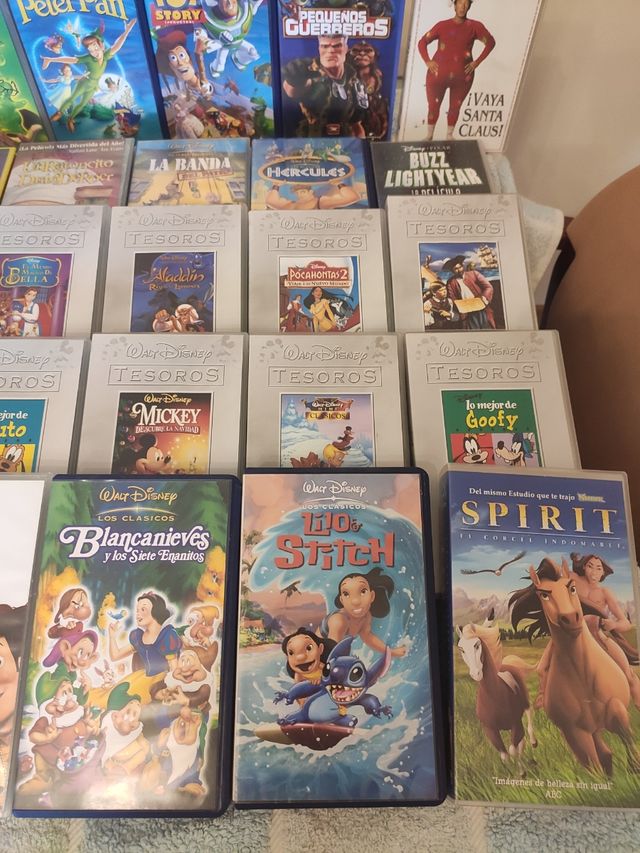 Cintas VHS DISNEY y otros.