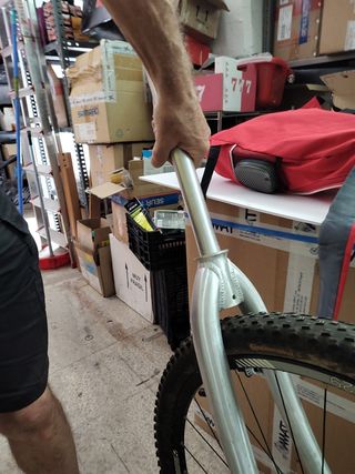 horquilla de aluminio