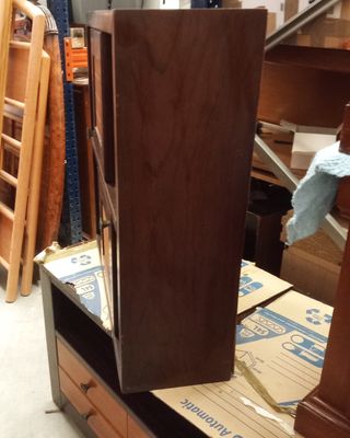 mueble-estantería-estilo-colonial