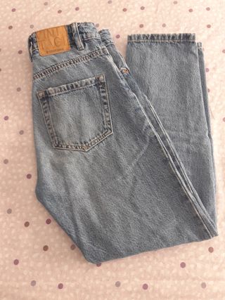 Pantalones vaqueros chica Stradivarius 