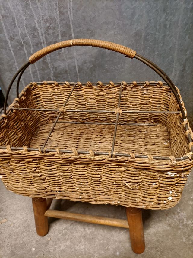 Cistell per ampolles