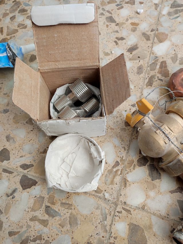 Piezas fontanería y calefacción