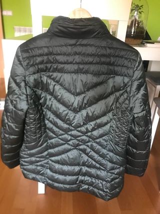 CAZADORA ACOLCHADA REVERSIBLE DE MUJER

