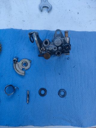 Bomba aceite tzr 80rr despiece o toda