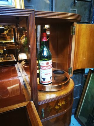 Mueble bar. Armario. Antiguo