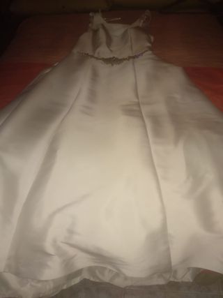Vestido de novia con brillantes