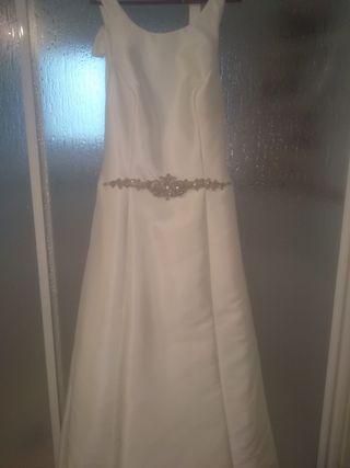 Vestido de novia con brillantes