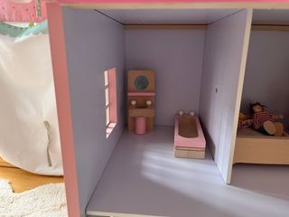 Casa de muñecas madera