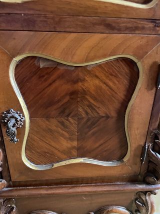 Vestidor mármol y madera vintage espejo y cajones.