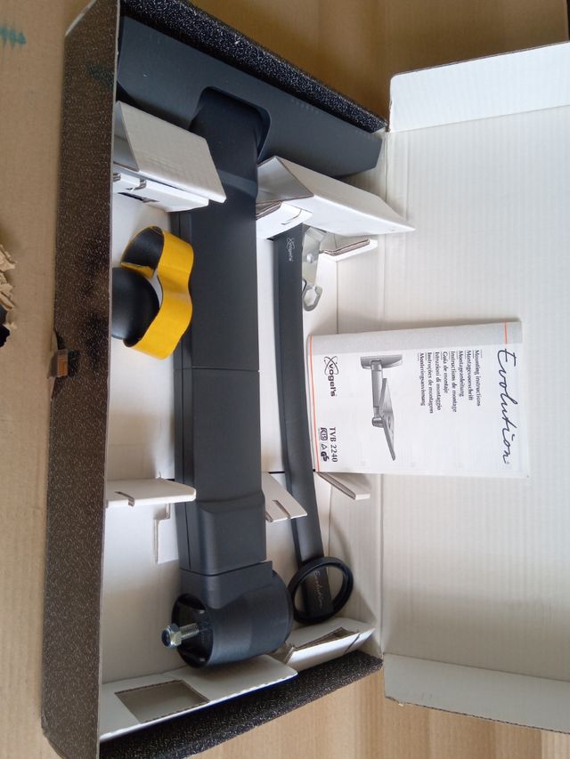 Soporte de pared para TV~Video~DVD