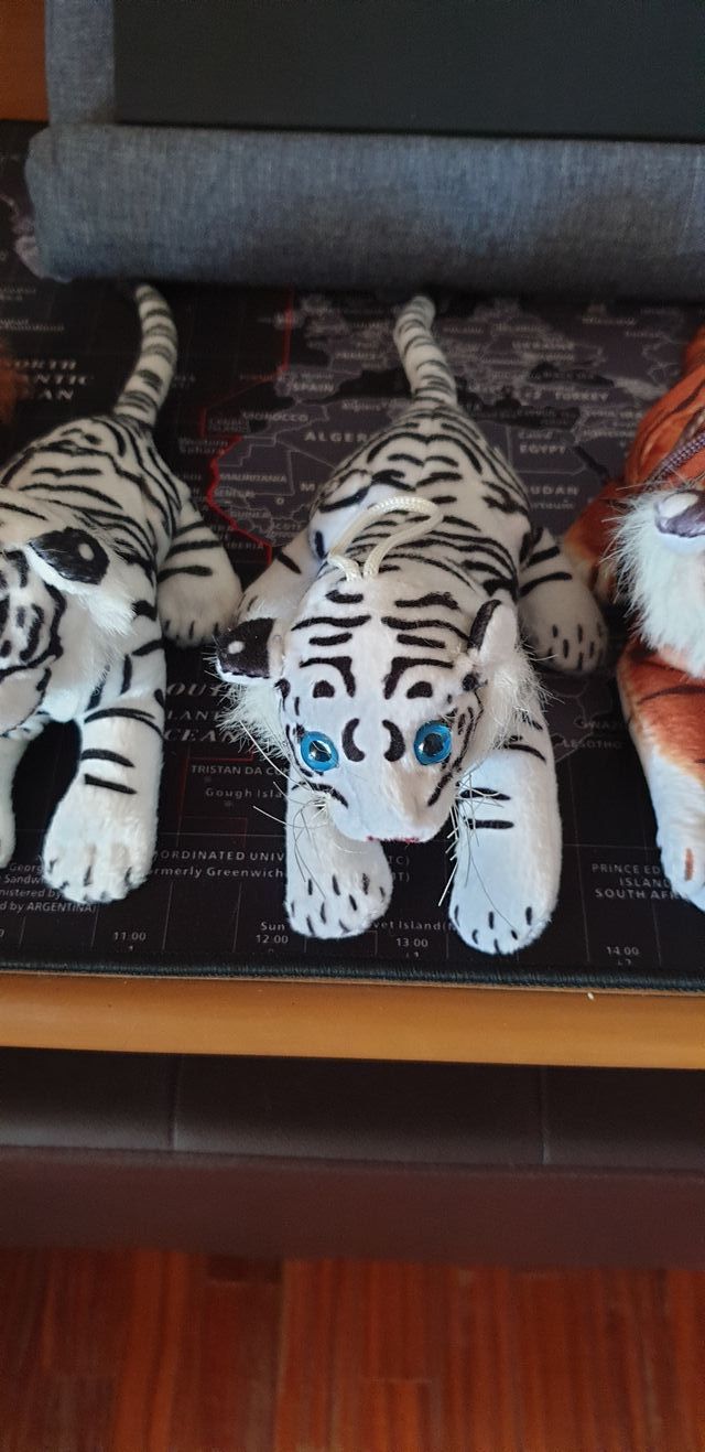 LOTTO N. 2 PELUCHES VARI