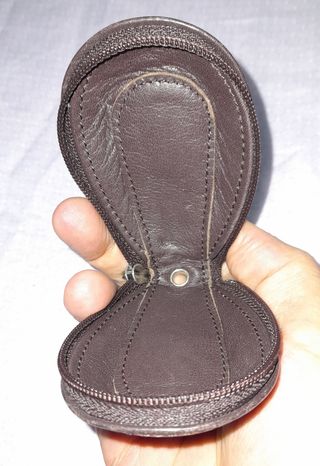 CARTERA DE CUERO PARA HOMBRE