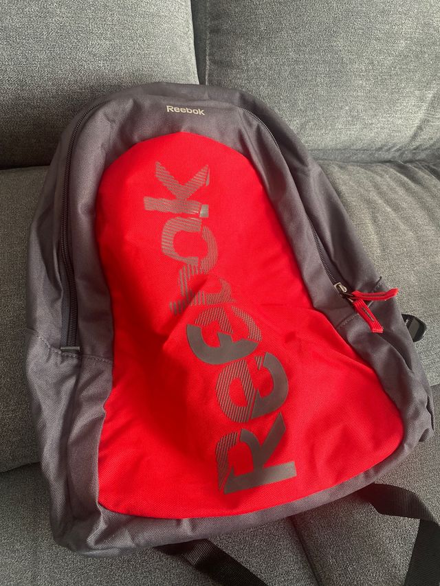 mochila reebok
