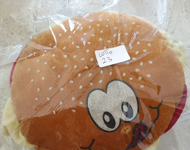 LOTTO N. 23 PELUCHES CUSCINO PANINO - Diam.30 Cm