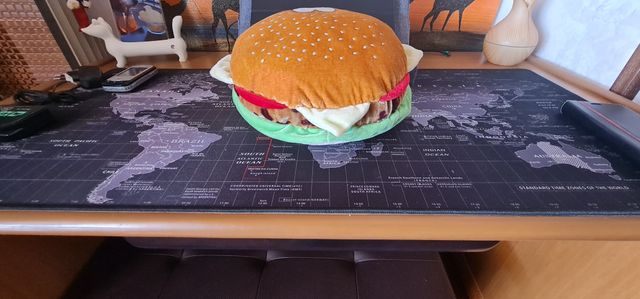 LOTTO N. 23 PELUCHES CUSCINO PANINO - Diam.30 Cm