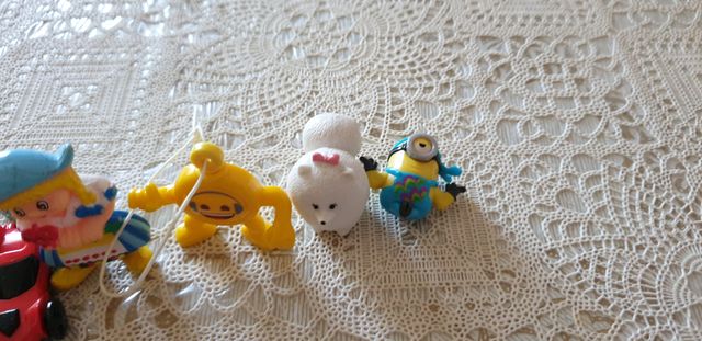 Lotto N. 29 misto SORPRESINE KINDER vari anni