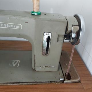 📍Wertheim máquina coser con mueble original