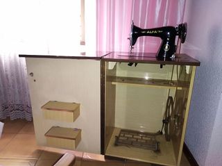 Máquina de coser ALFA