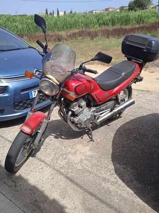 Moto Honda CB Two Fifty