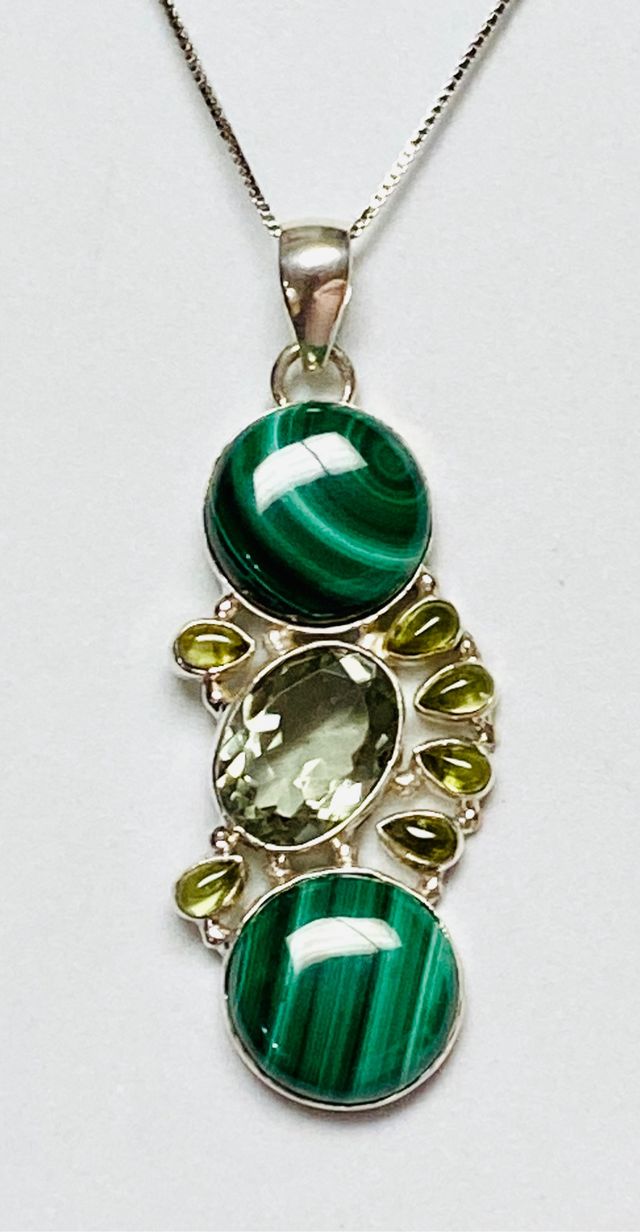 Colgante malaquita y gemas+cadena en plata ley 925