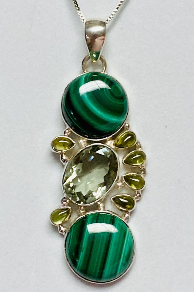 Colgante malaquita y gemas+cadena en plata ley 925