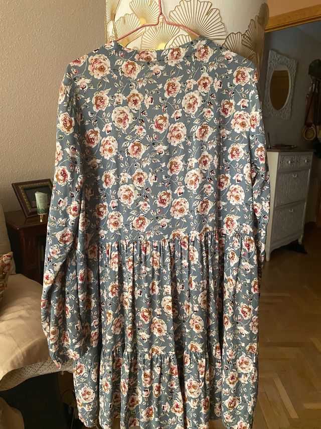Vestido de flores (talla L)