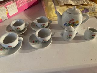 Vajilla de juguete de porcelana de 13 piezas