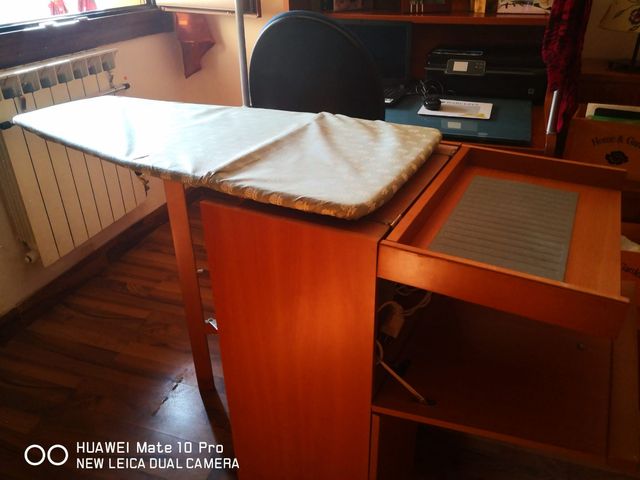Mobiletto con asse da stiro Foppapedretti