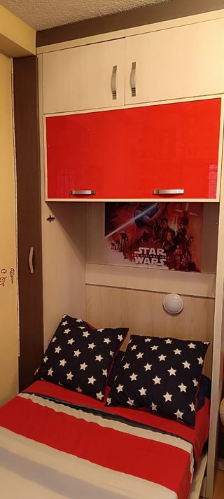 Cama y mesa escritorio abatibles