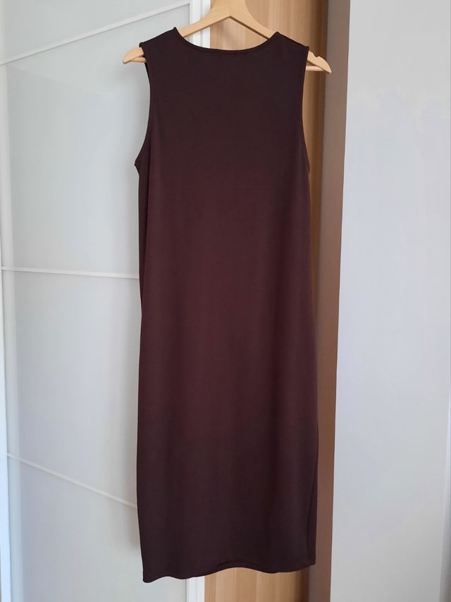Vestido marrón de Zara