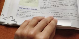 Libro matemáticas 1 bachillerato Anaya