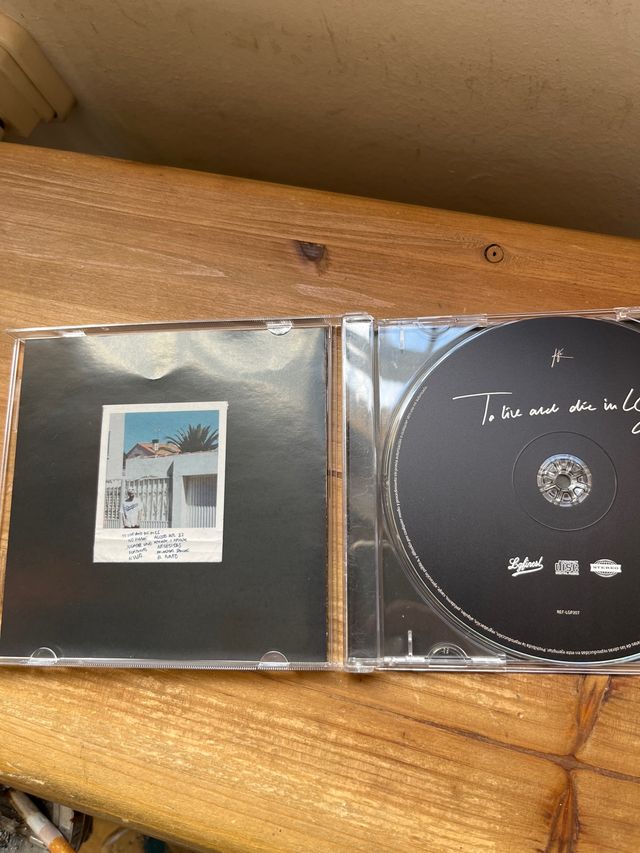 Cd To live and die in Lg - KFS & Ochoa