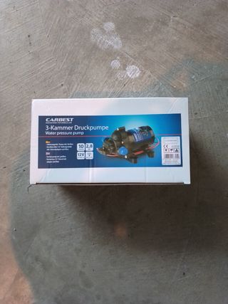 Bomba exterior agua carbest 10l autocaravana campe