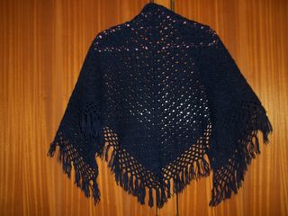 vintage ladies handmade knitted crochet shawl cape