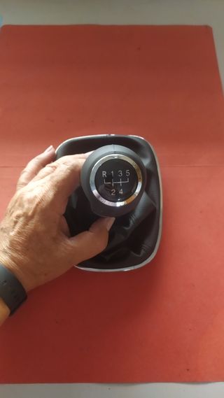 Pomo palanca cambio OPEL CORSA D 5 v.