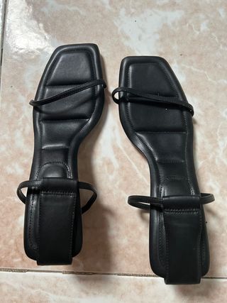 Sandalias de tacon bajo