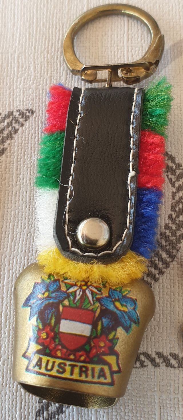 LOTTO N. 10 - 6 PORTACHIAVI VARIE LOCALITA' SOUVEN