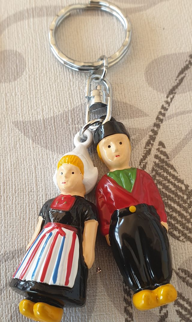 LOTTO N. 10 - 6 PORTACHIAVI VARIE LOCALITA' SOUVEN