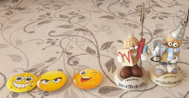 LOTTO N. 12 - 5 PORTACHIAVI