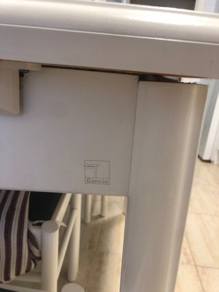 Mesa de cocina + 4 sillas Cancio