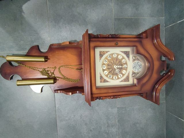 Reloj artesano de cuco