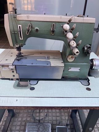Maquina coser industrial