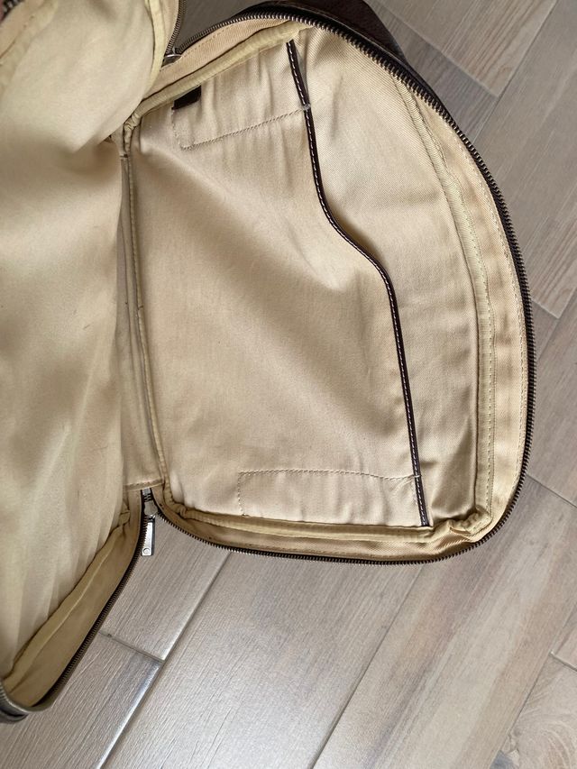 Borsa  documenti e Pc Orciani