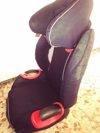 Asiento de coche para niño en dos piezas